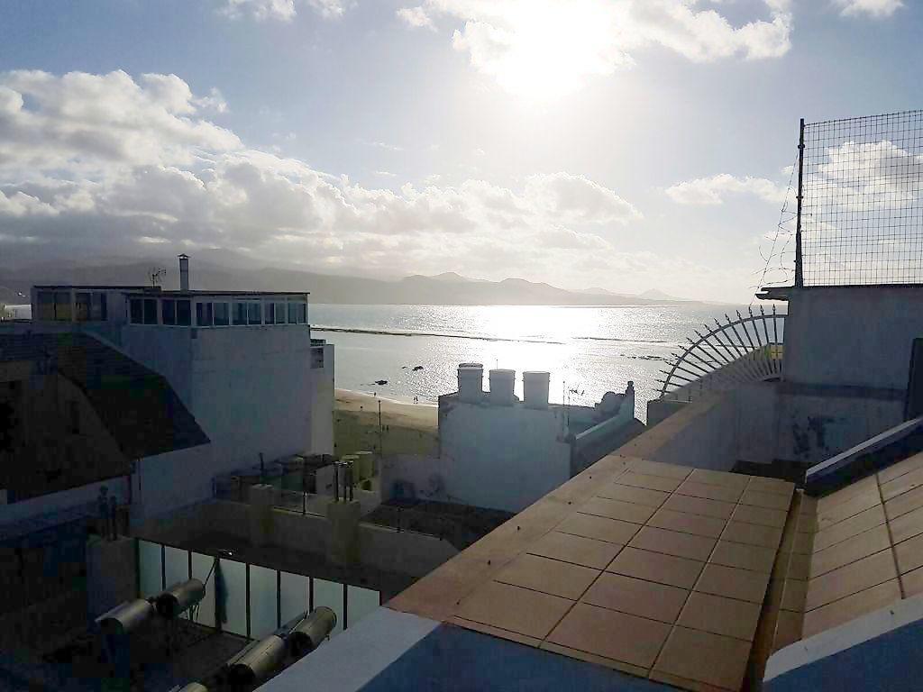 Apartment & Rooftop Lounge